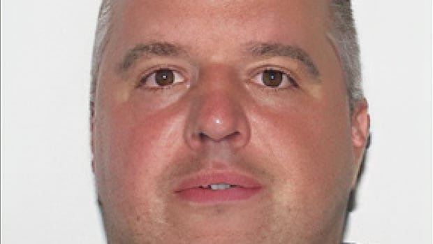 Double homicide suspect found dead near Calgary