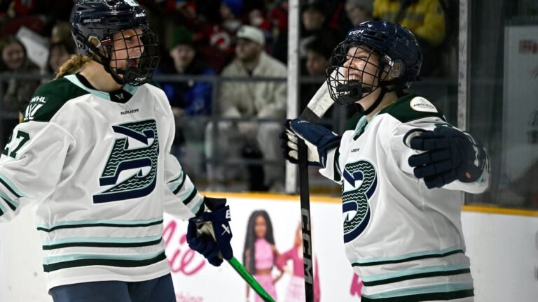Fleet’s Sidney Morin scores in overtime to snap Charge’s win streak at 3 games